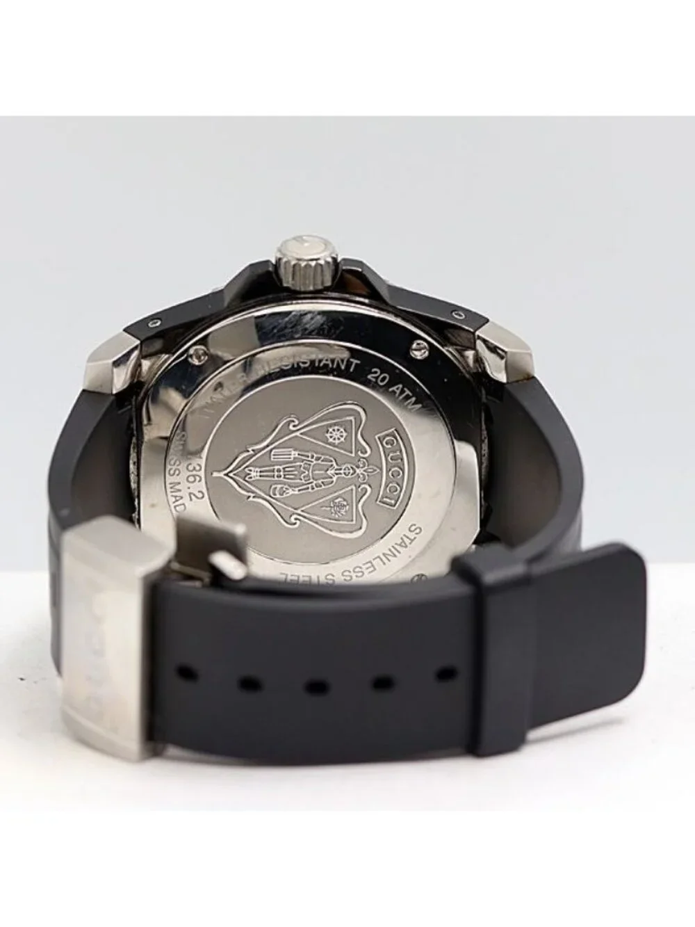 Gucci 136.2 Quartz Date Black Dial Watch
